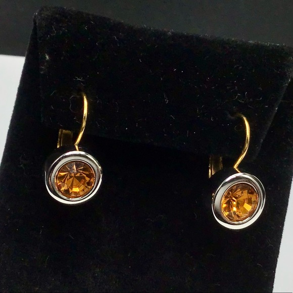 🌺New! Vintage Joan Rivers Earrings - Picture 3 of 13